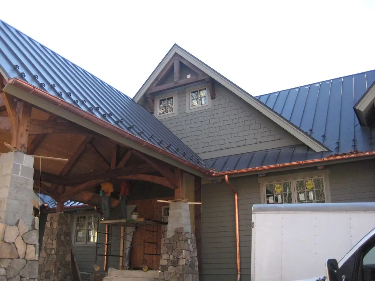 Craftsman Roofing team delivering quality roofing work in Naples Manor